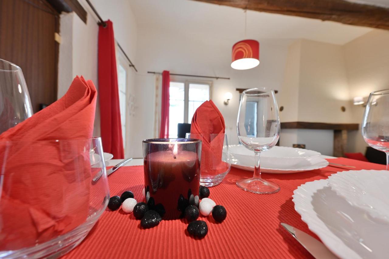 Appartement Au Calme En Plein Centre-Ville Nîmes Buitenkant foto